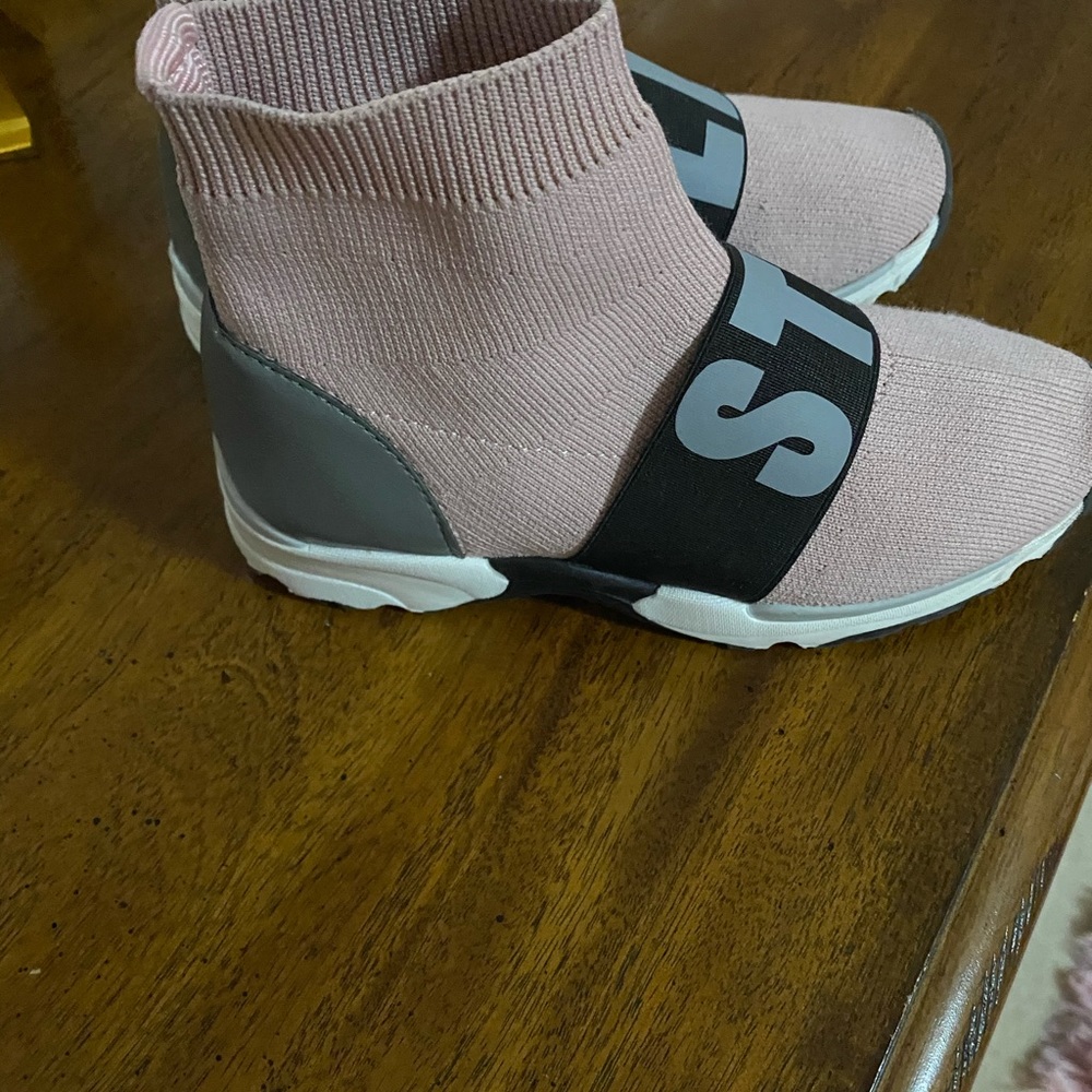 Stella McCartney like new kids shoes